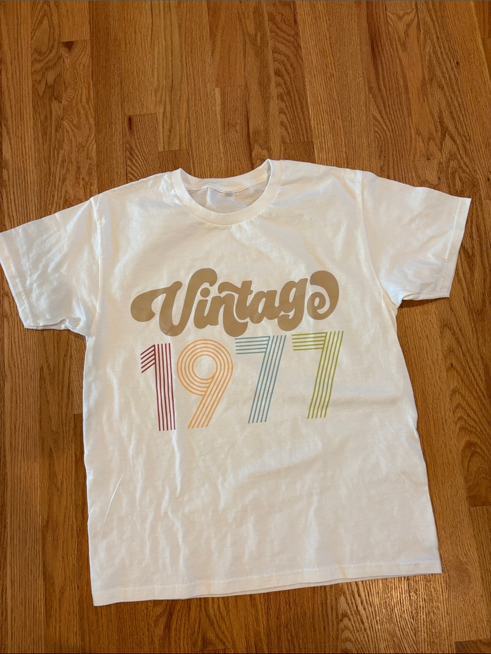Vintage 1977 Women’s Graphic Tee - White